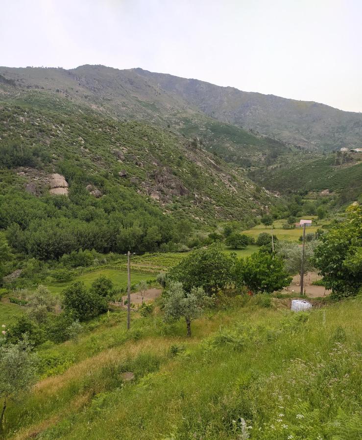 Abrigo Do Cabecinho - Serra Da Estrela Cortes do Meio Luaran gambar