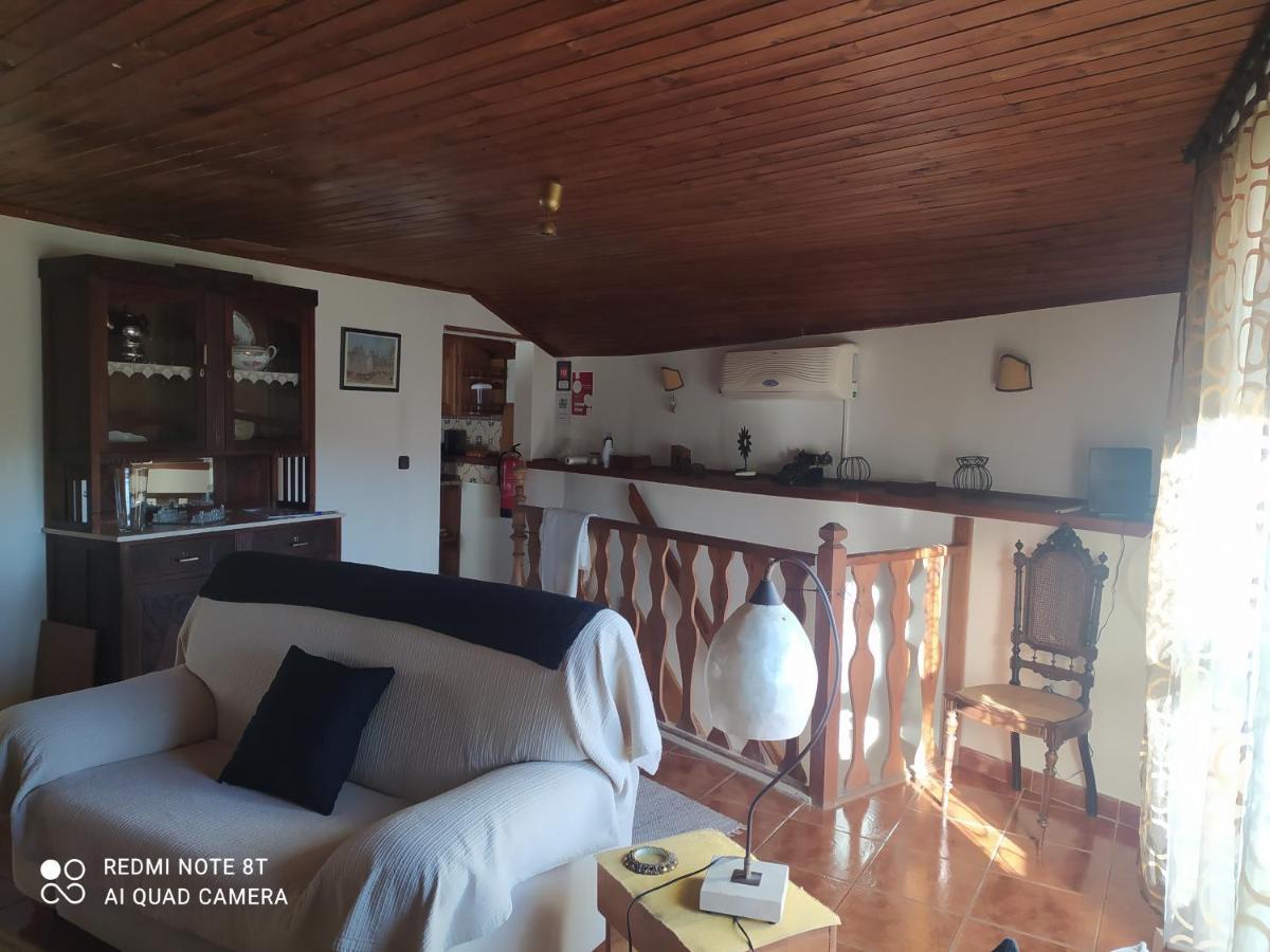 Abrigo Do Cabecinho - Serra Da Estrela Cortes do Meio Luaran gambar