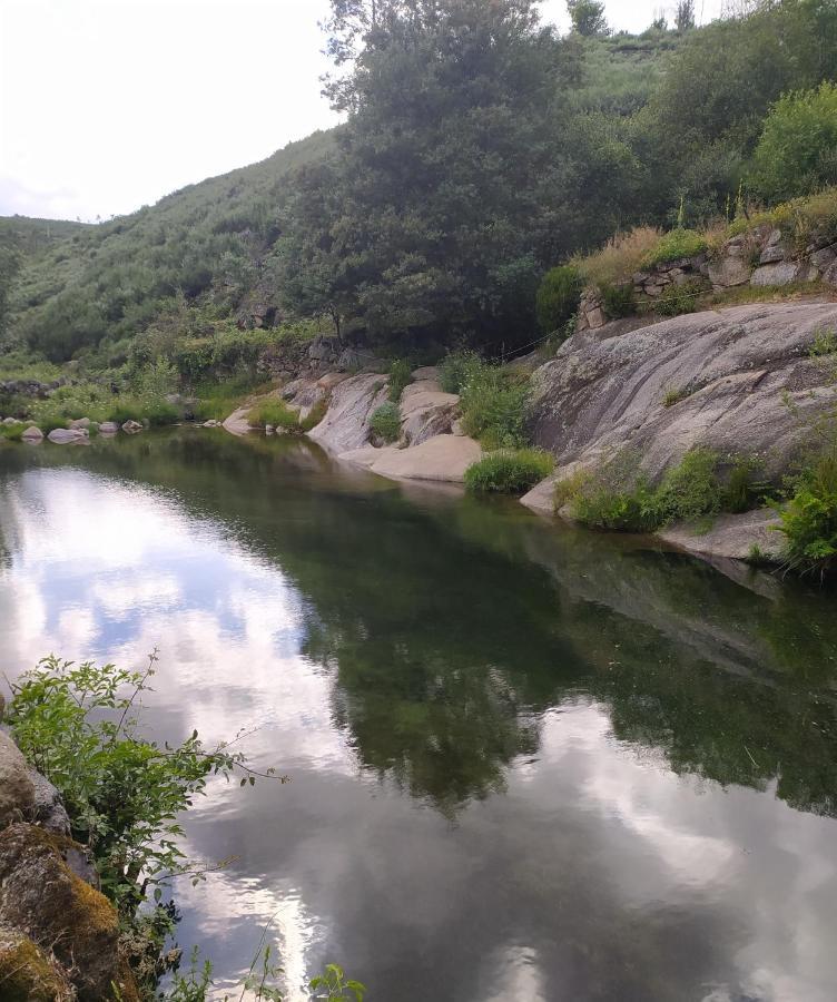 Abrigo Do Cabecinho - Serra Da Estrela Cortes do Meio Luaran gambar