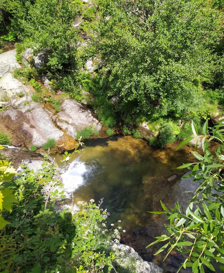 Abrigo Do Cabecinho - Serra Da Estrela Cortes do Meio Luaran gambar